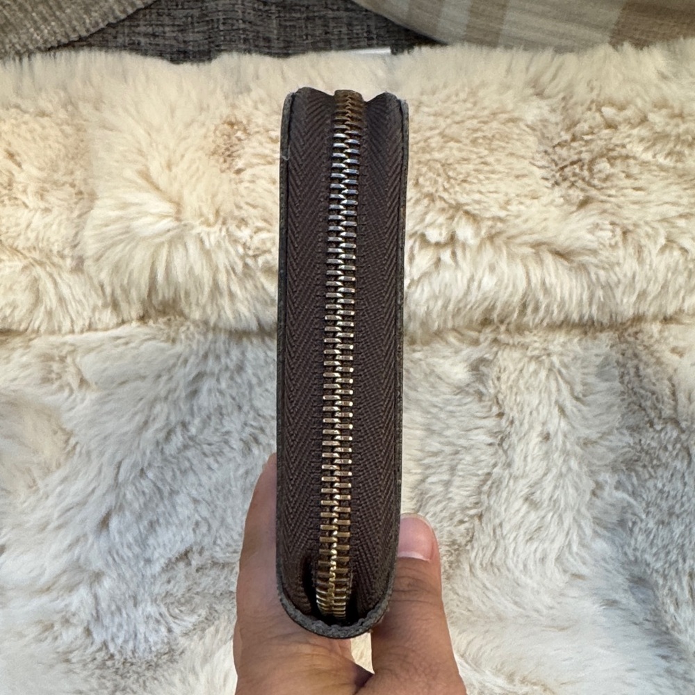 Louis Vuitton Brown Zippy Damier Ebene Organizer Wallet - Picture 6 of 10